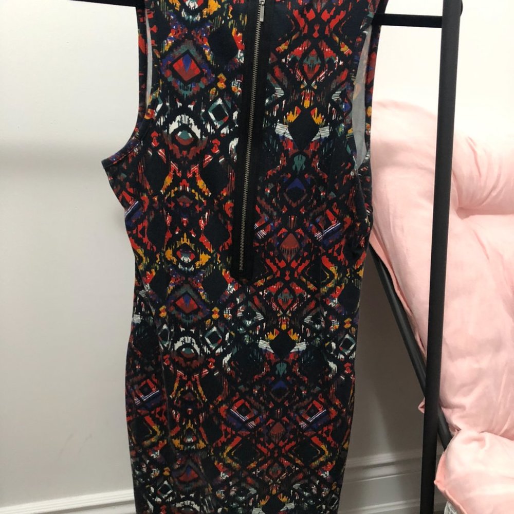 Patterned Dress - Picture 2 of 2